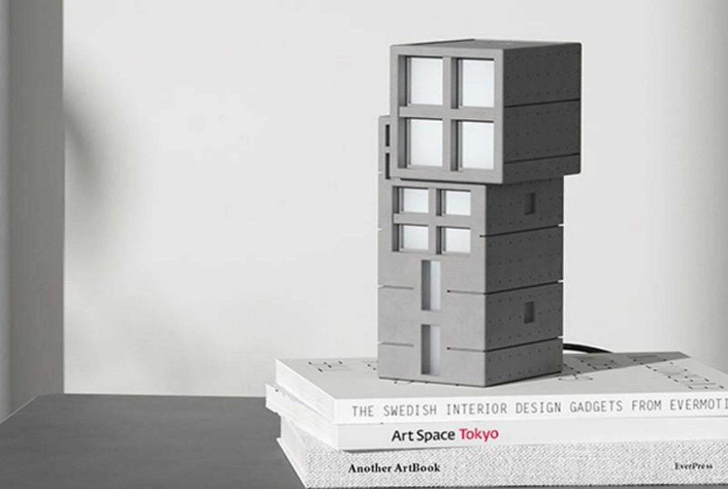 Mirror A Concrete Table Lamp