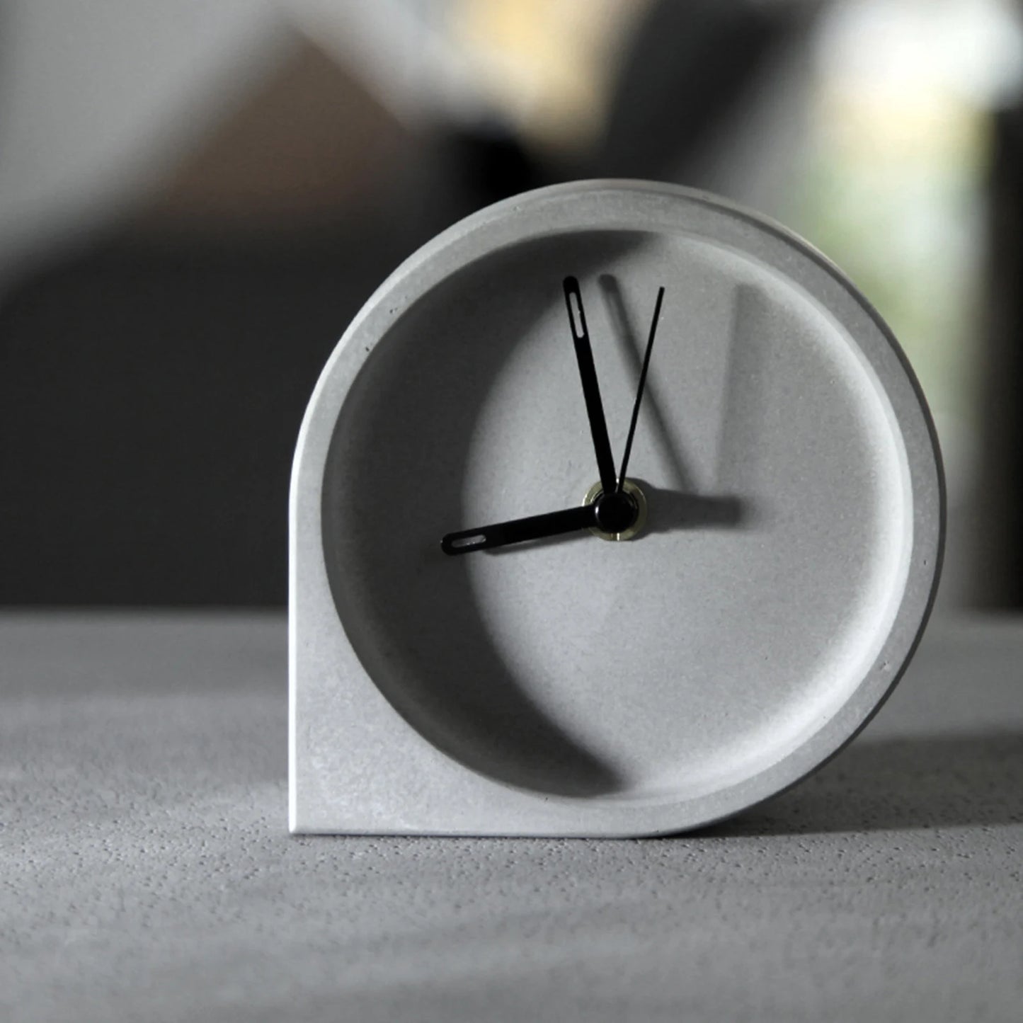 Modern Concrete Wall Clock – Minimalist Timepiece for Stylish Homes