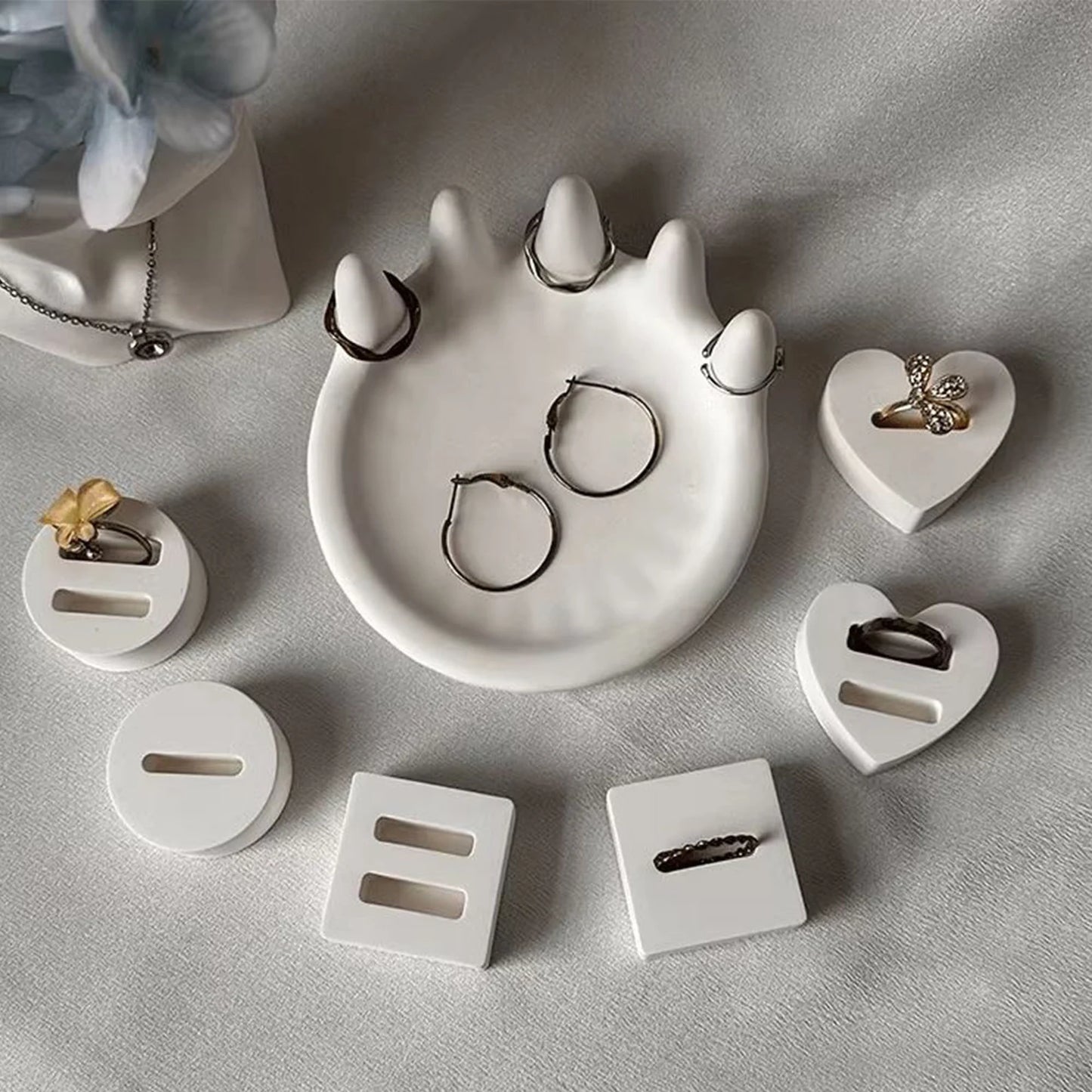 Sculpted Adornment Holder – Artistic Concrete Jewelry Stand by Squircle Decor